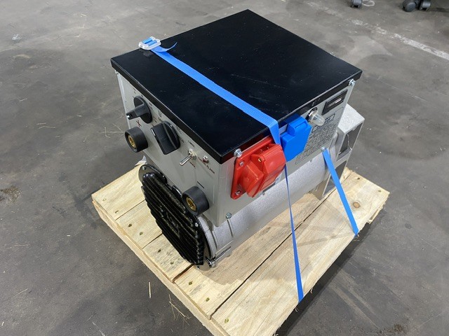 <p>Zanardi Industrial 6Kva Alternator/Welder</p>