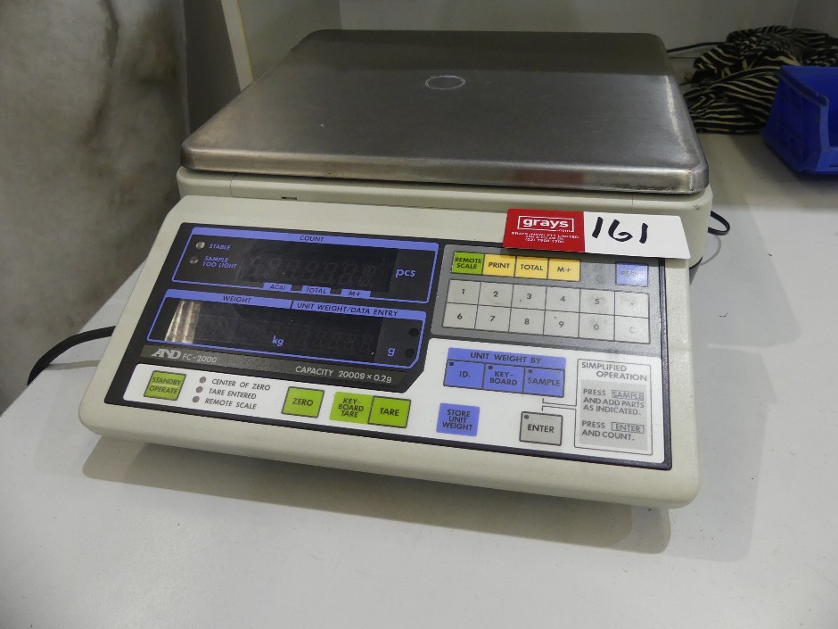 <p>AND FC - 2000 Digital Counting Scales</p>