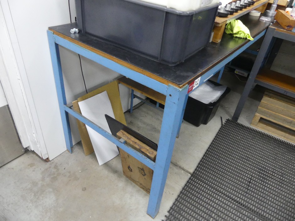 <p>Workshop Bench</p>
