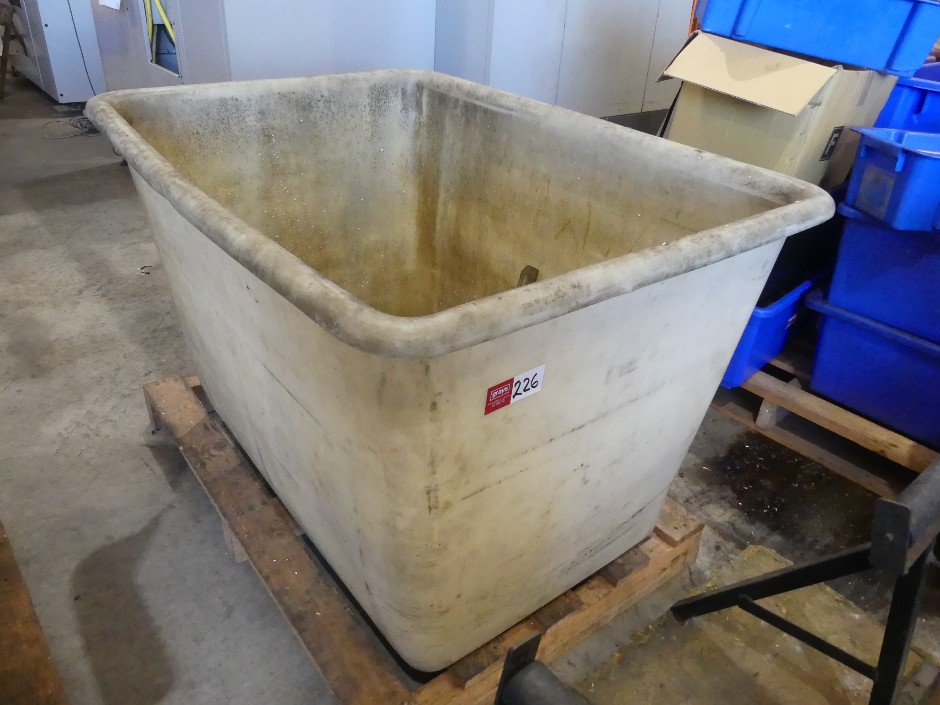 <p>Bin Trolley</p>