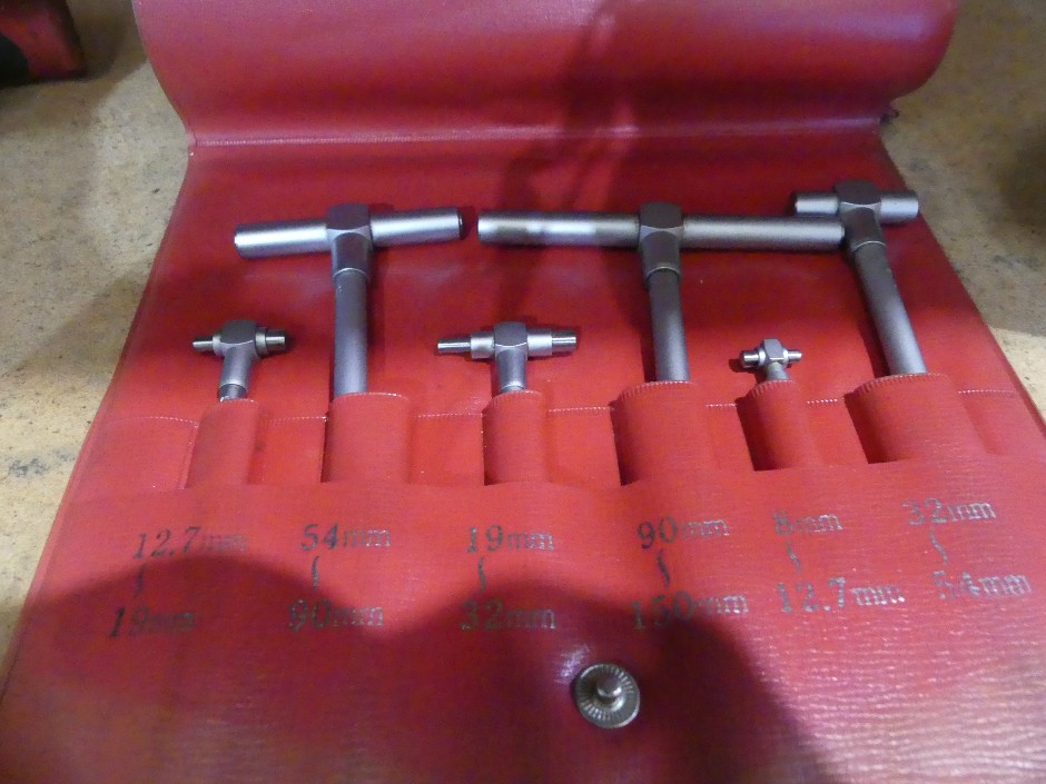 <p>Assorted Metrology Items</p>