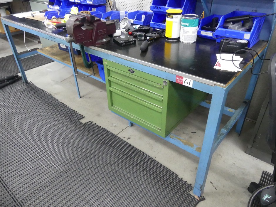<p>Workshop Bench With Tool Board</p>