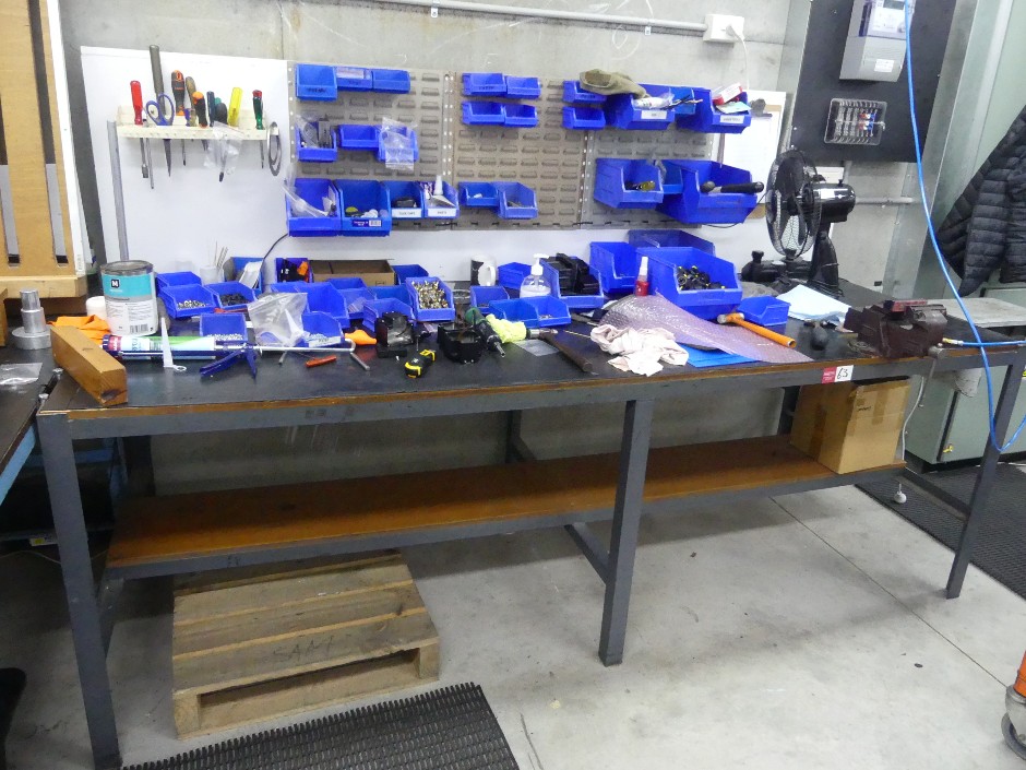 <p>Workshop Bench With Tool Board</p>