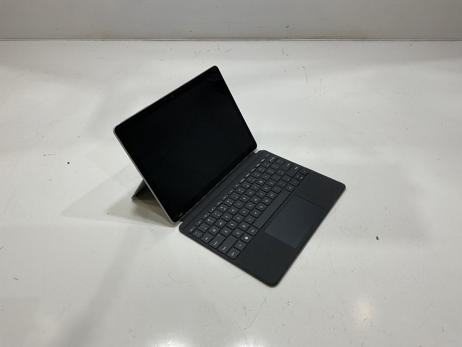 MICROSOFT SURFACE GO 3