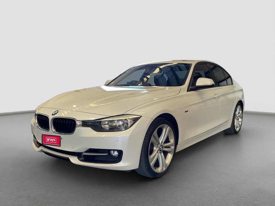 2013 BMW 3 Series 328i Petrol