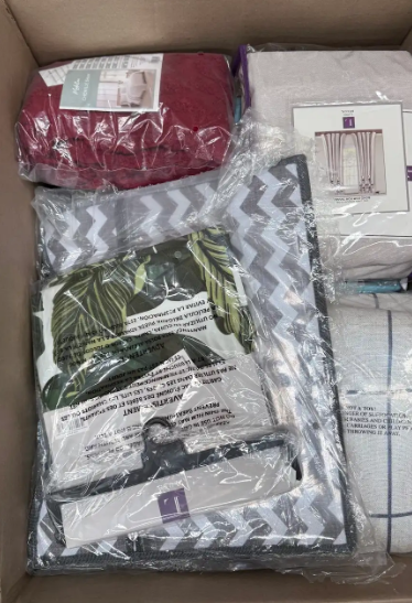Assorted Box of Bedding, Linen, Curtains etc. NB: May be missing accessorie