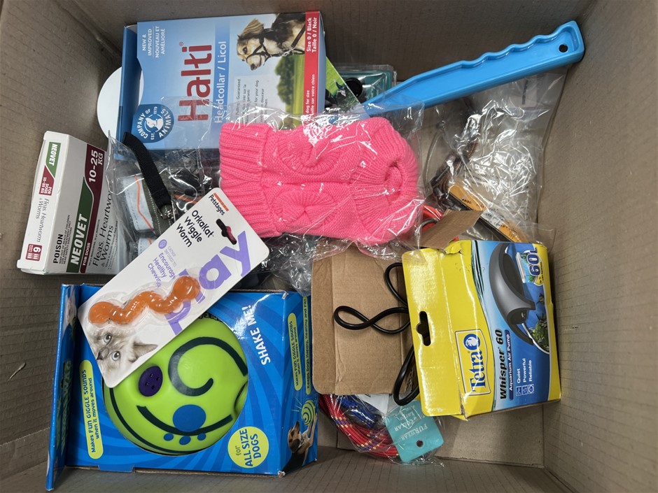 7 x Assorted Pet Products. NB: Photo as is. Some Not in Original Packaging,