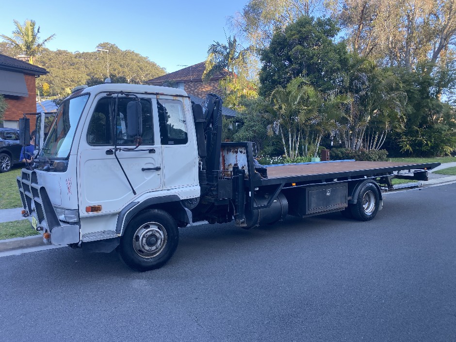 1998 Nissan UD MKB210 4x2 Tilt Tray