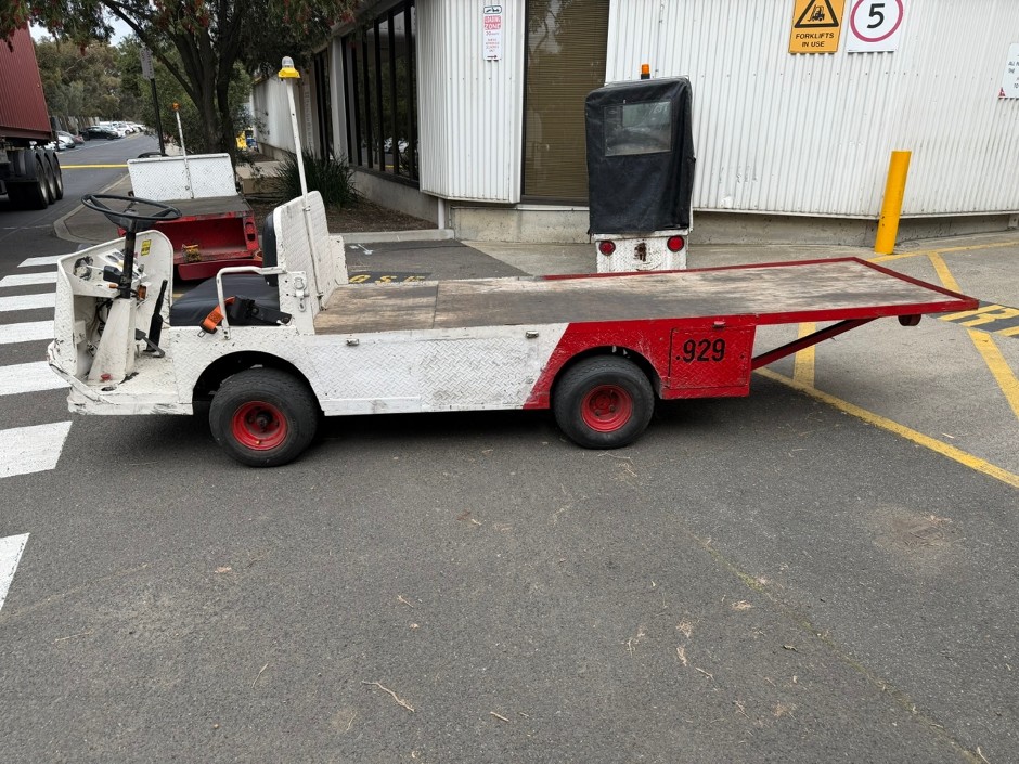 <p>Taylor Dunn B2-48 Electric Cart.</p>