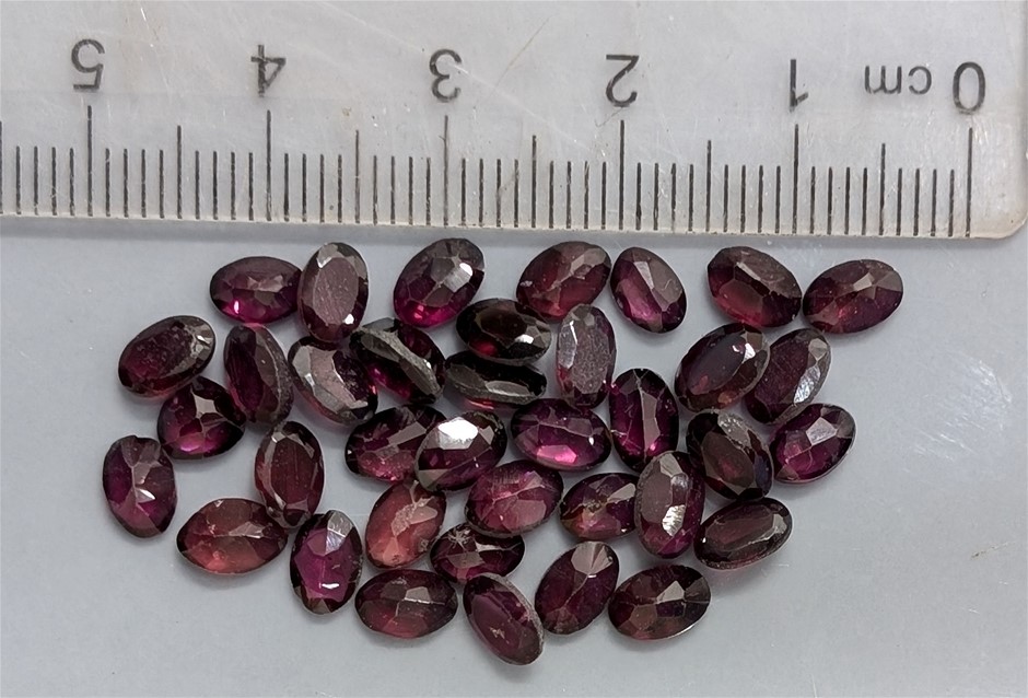 22 carats GARNET Gemstones