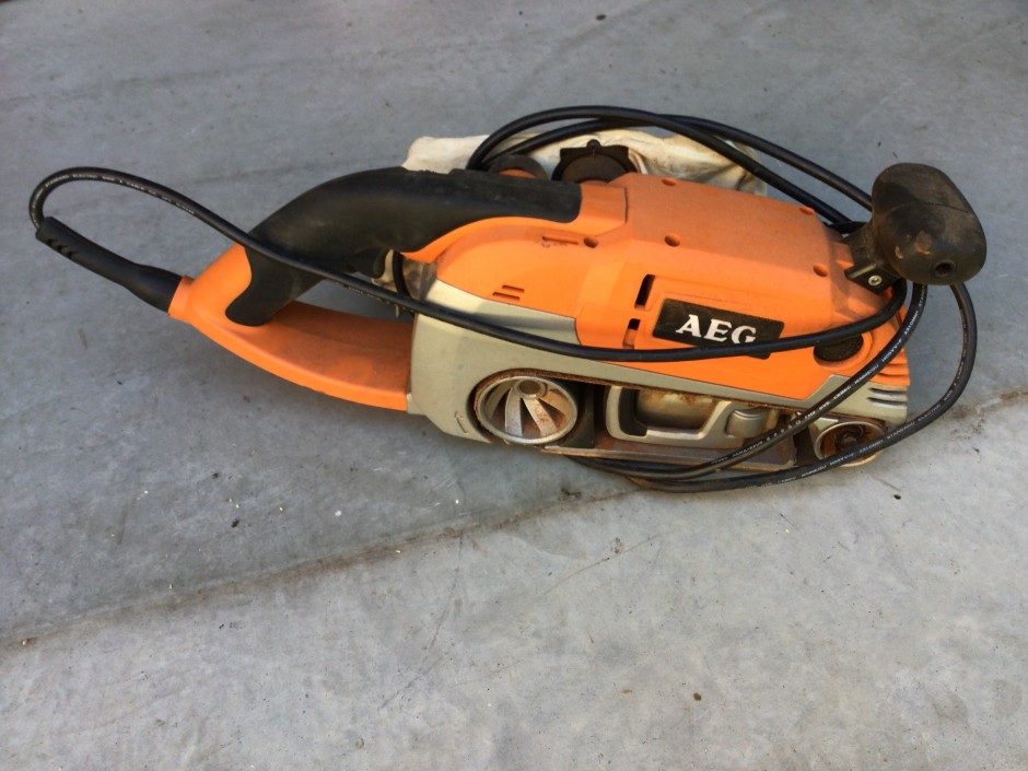 AEG HBS 1000 E Belt Sander