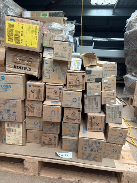 <p>Canon, Fuji Xerox, Konica, and Toshiba Toners</p>