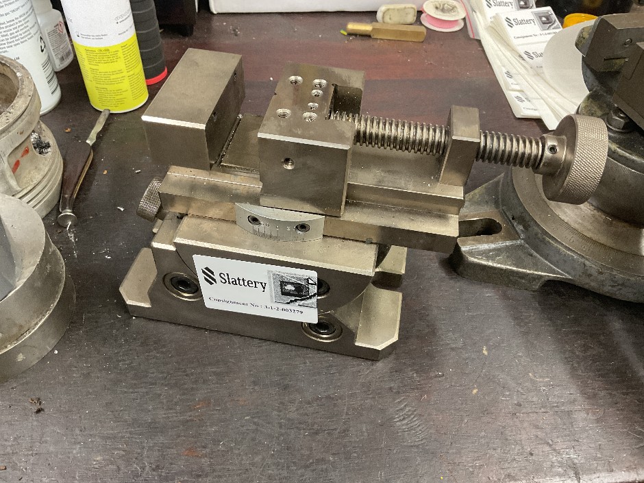 <p>Tilting Vice</p>