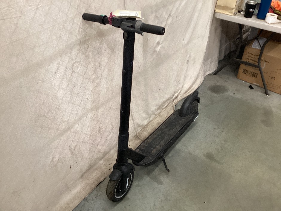 Black Electric E-Scooter