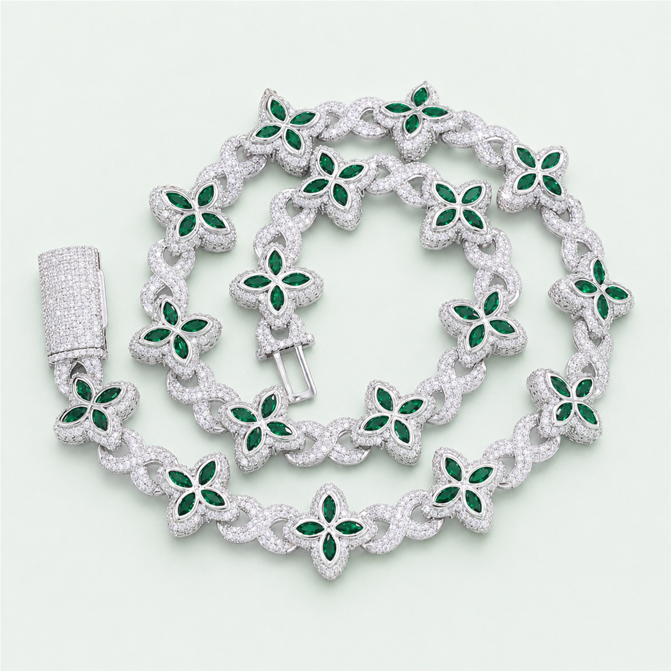 Luxury Emerald Green Four Leaf Clover AAA+ Cubic Zirconia Necklace