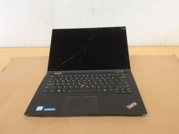 LENOVO THINKPAD X1 YOGA Laptop I5-7300U 8GBRAM/256GB Black