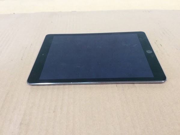 APPLE IPAD AIR 2 (A1566) Tablet 64GB