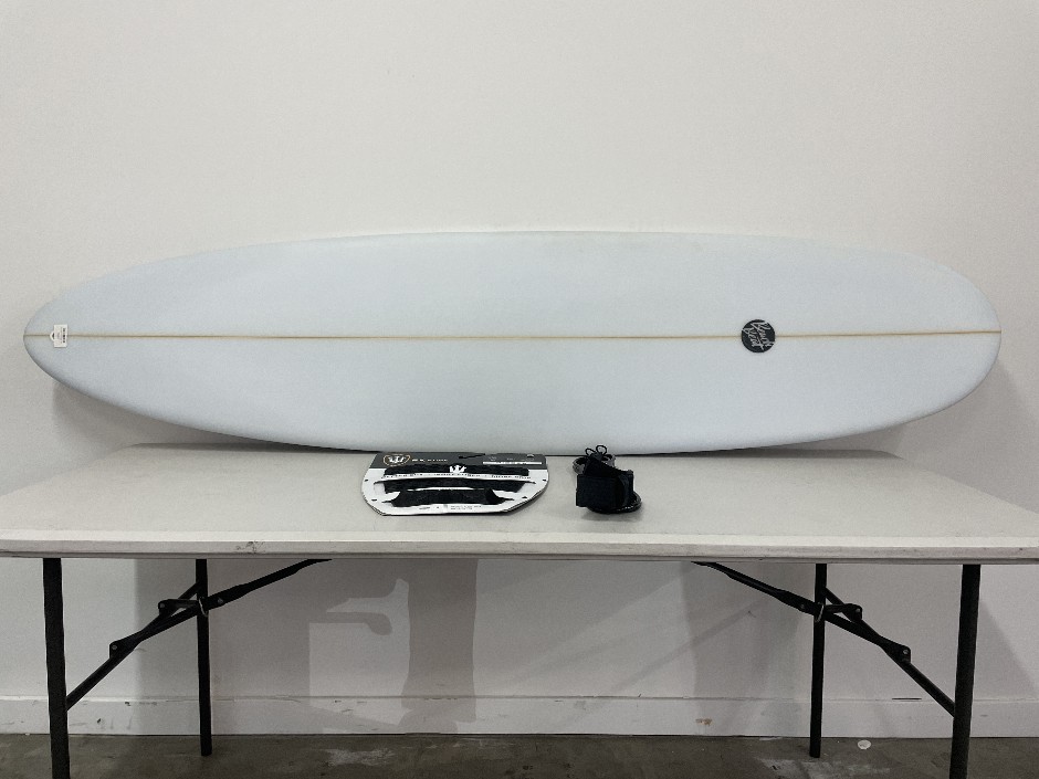 7’0” Beach Beat Mini Mal & Accessories