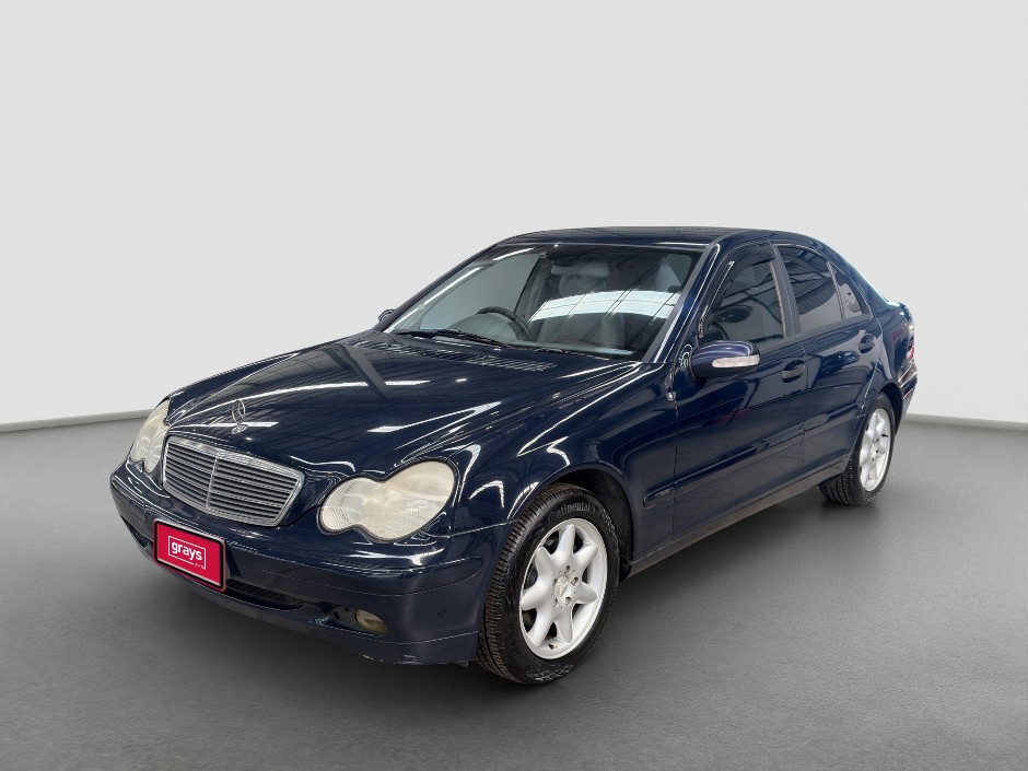2002 Mercedes-Benz C200 Classic Petrol Sedan