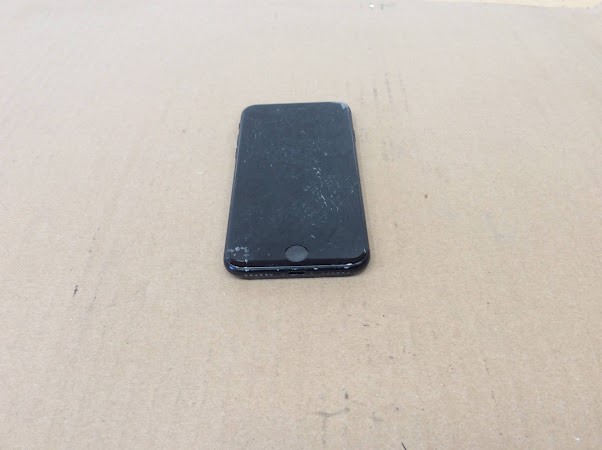 Apple iPhone SE 3 (A2783) Phone 128GB