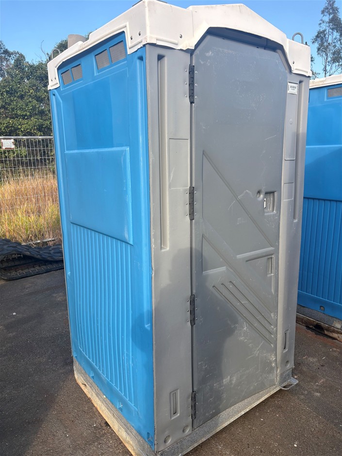 Portable Toilet - Fresh Water Flush - Forest Lake