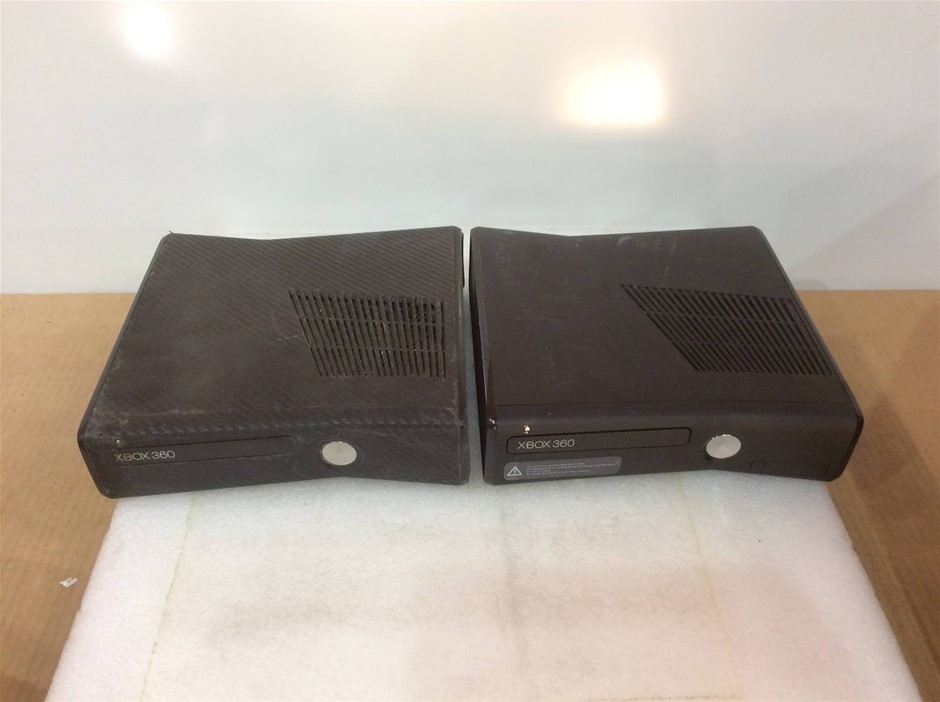 Microsoft Xbox 360 S Model 1439 Game Consoles (Lot of 2)