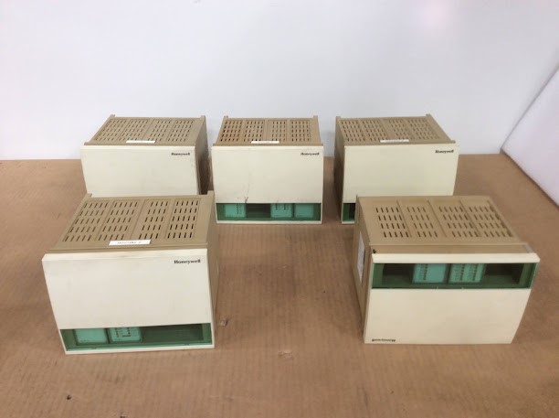 HONEYWELL Excel 500&XH562H Industrial Control System (Lot of 5)
