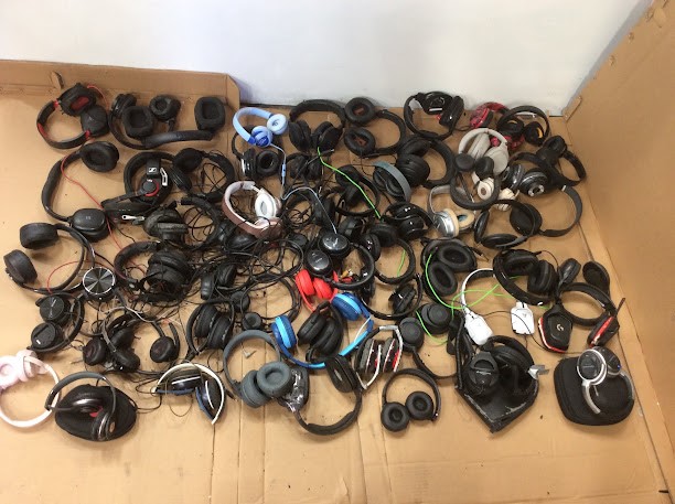 Mixed Brand and Model Headphones