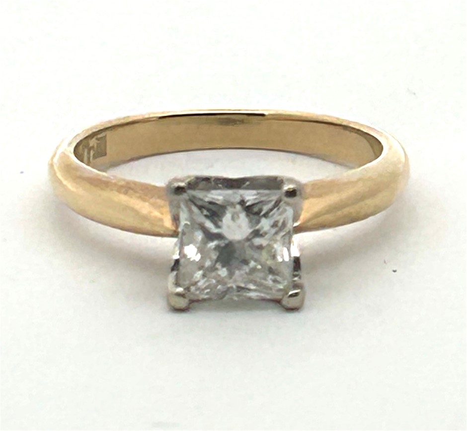 Michael Hill 18ct Yellow Gold Diamond Solitaire Ring