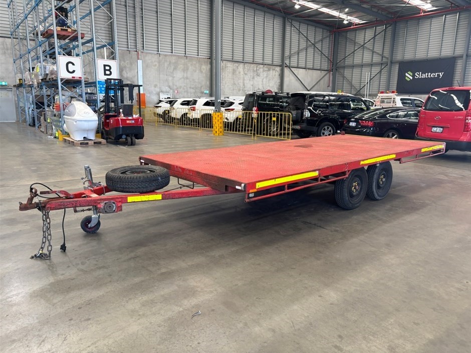 <p>2018 U-Tow Flat Top Trailer</p>