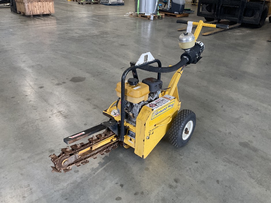 <p>Crommelins Ground Hog Trencher</p>