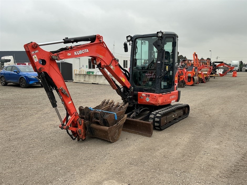 <p>Kubota U35 Hydraulic Excavator</p>