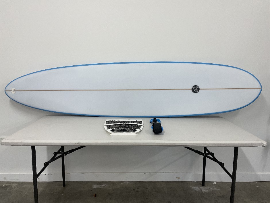 8’0” Beach Beat Sutto Surf Board & Accessories