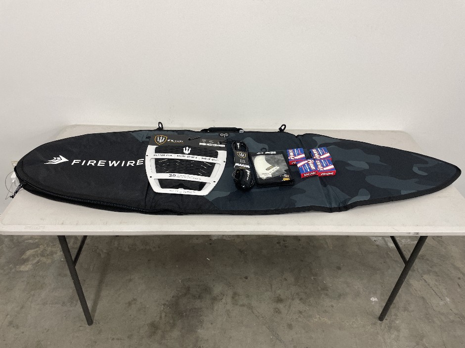 <p>6’0” FireWire Surfboard Bag and Accessories</p>