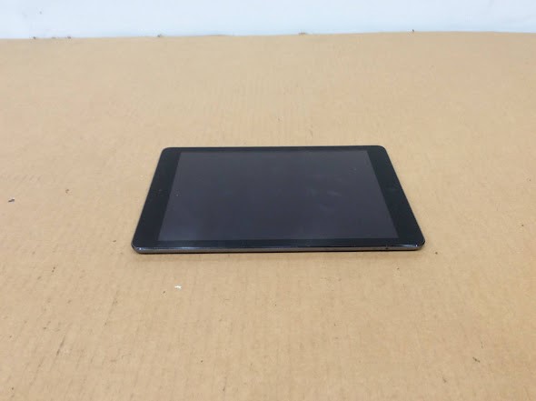 APPLE IPAD AIR 1 A1474 Tablet A7 16GB