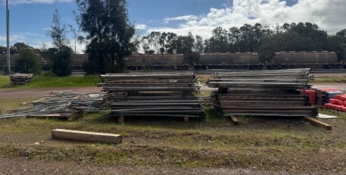 Steel Fencing & Support Frames with Bases