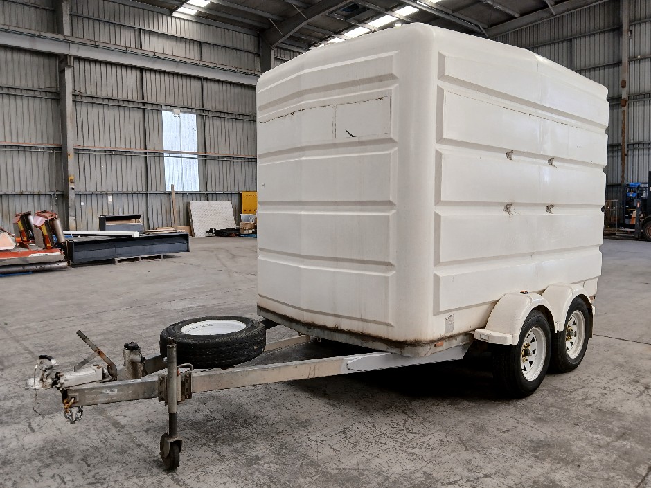2013 AD Engineering  Dual Axle Enclosed Trailer Large
