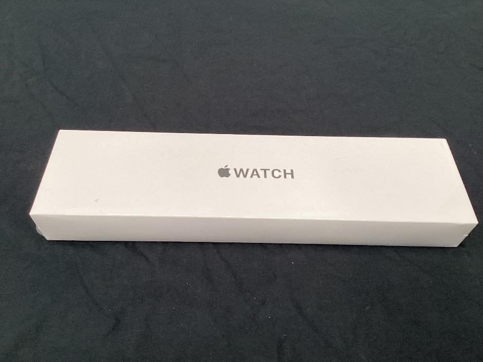 Apple Watch SE 44mm GPS Space Grey Aluminium Black Sport Band GPS