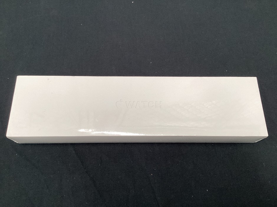 Apple Watch Series 6 40mm Space Grey Aluminium Black Sport Band GPS