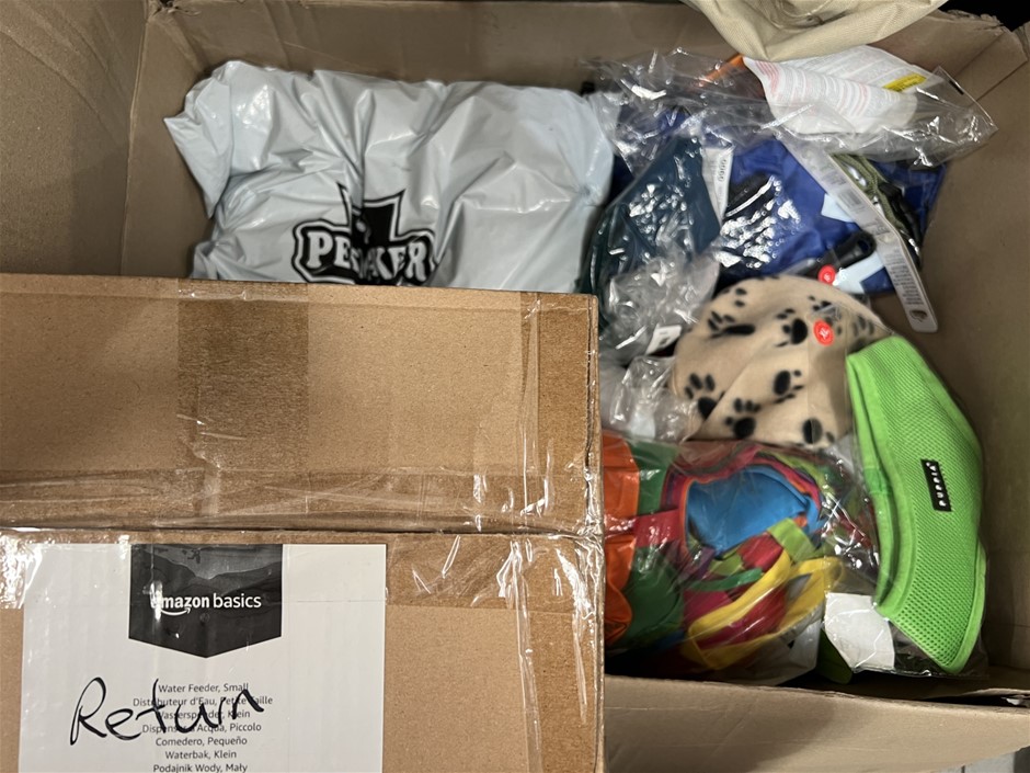 Box Of Assorted Pet Products. NB: Photo as is. Some Not in Original Packagi