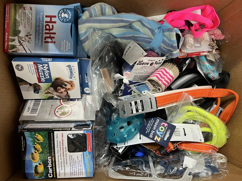 20 x Assorted Pet products. NB: Photo as is. Some Not in Original Packaging