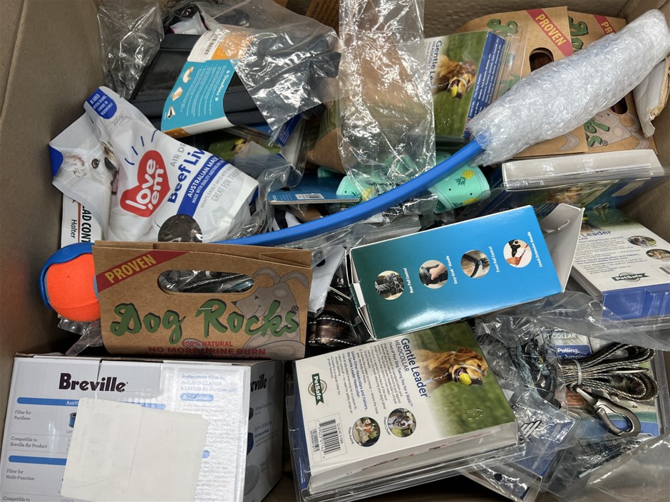 15 x Assorted Pet Products. NB: Photo as is. Some Not in Original Packaging