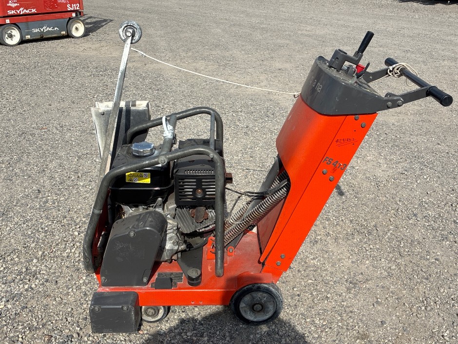 Husqvarna FS413 Walk-Behind Concrete/Asphalt Floor Saw