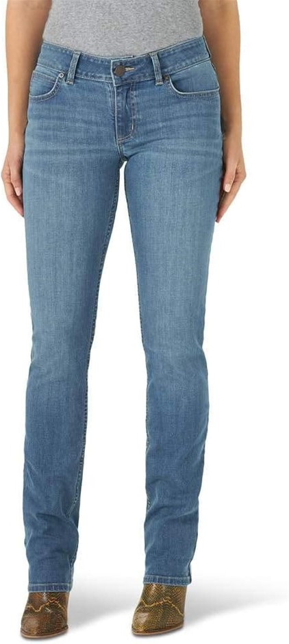 WRANGLER Women's Mid Rise Stretch Straight Leg Jean, Size 13W x 32L, Briann