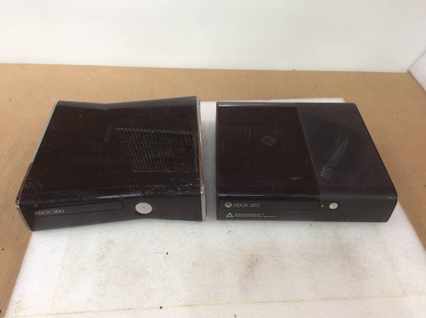 Microsoft XBox 360 E 1538&XBox 360 S 1439 Console (Lot of 2)