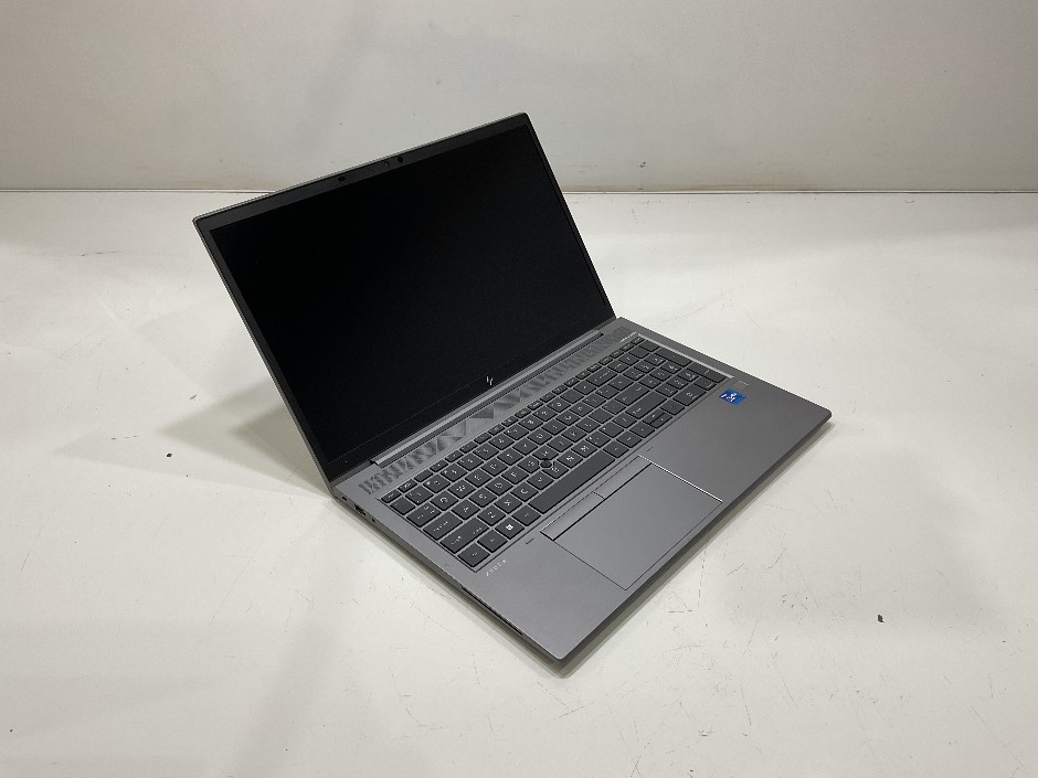 HP ZBOOK FIREFLY 15.6 INCH G8 MOBILE WORKSTATION PC SBKPFV3