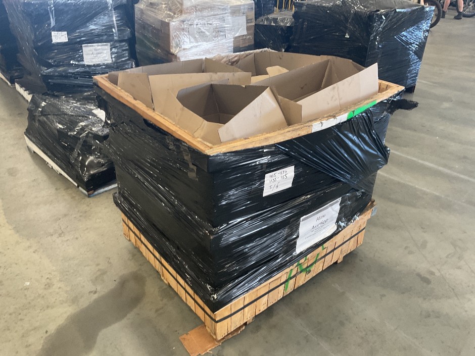 Threaded Metal Pipe Plugs with Square Drive