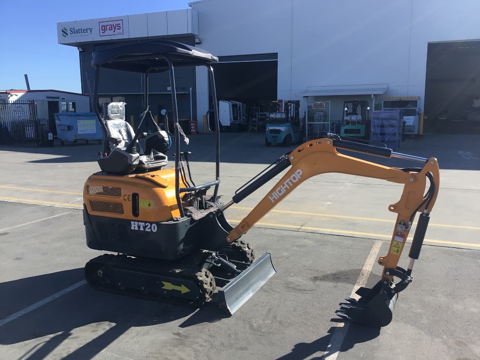 <p>Hightop HT20 Excavator</p>