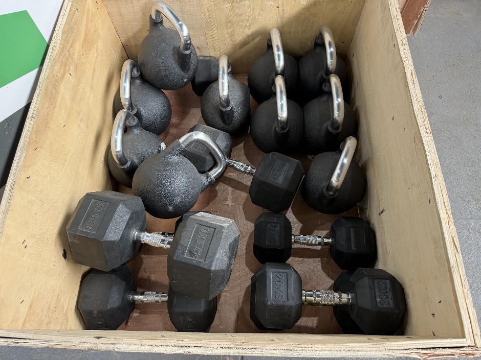 <p>Dumbbell And Kettle Weights (Assorted)</p>