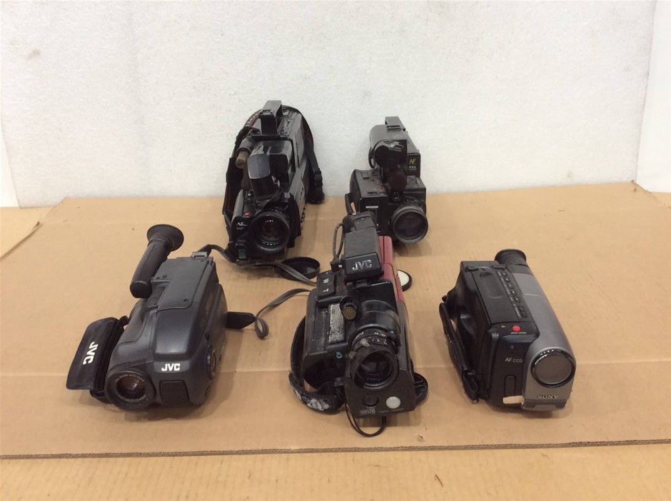 Mixed Brands Vintage VHS & Video8 Camcorders (Lot of 5)